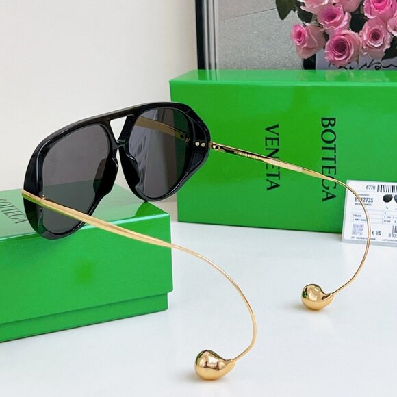 Elegant Bottega Veneta Sunglasses main image 5